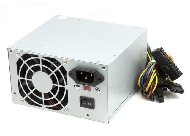 Xtech – Power supply – Internal – 600 Watt – (20+4pin) w/2 SATA