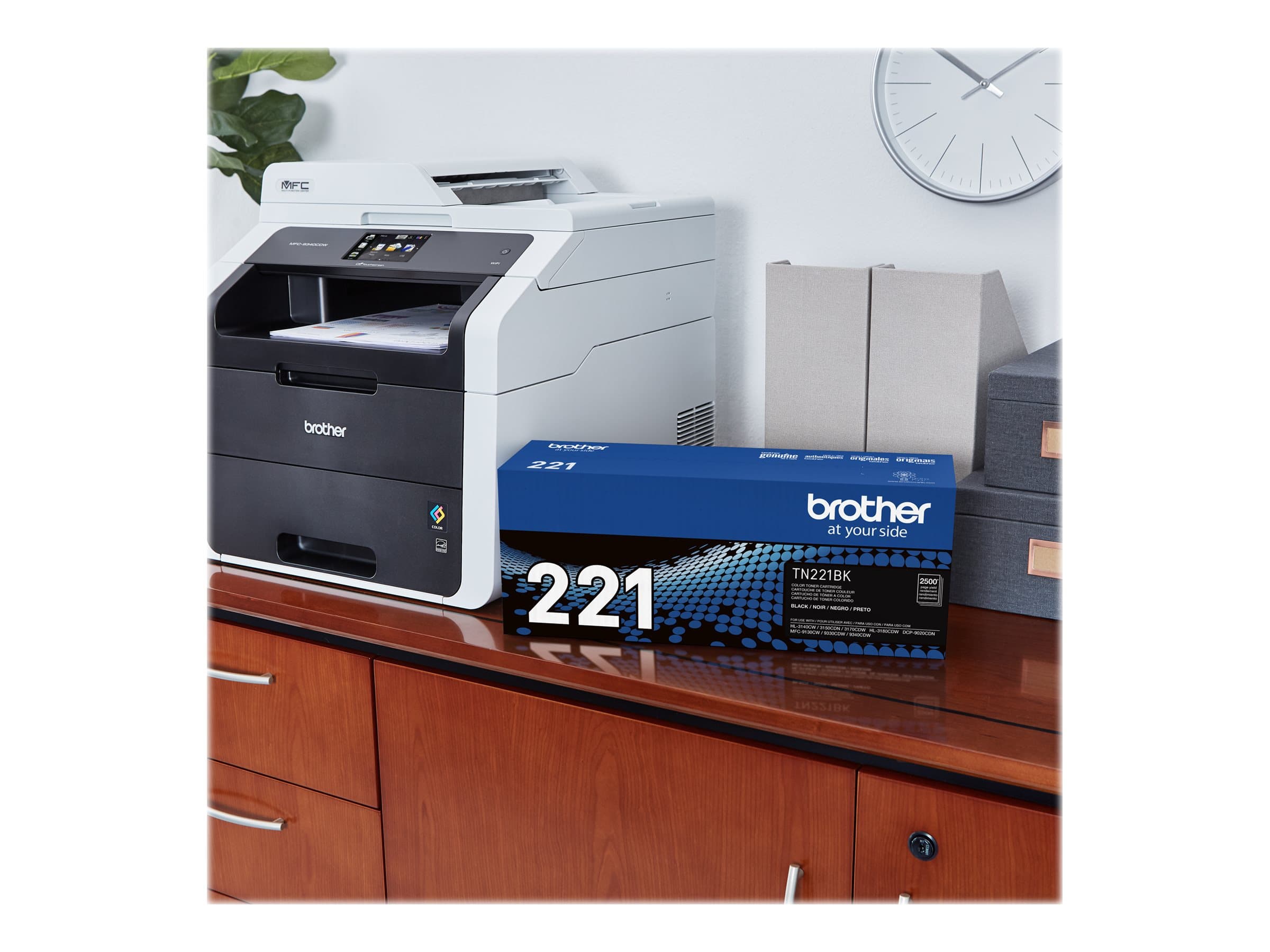 Brother TN221BK – Negro – original – cartucho de tóner – para Brother HL-3140, HL-3170, HL-3180, MFC-9130, MFC-9330, MFC-9340
